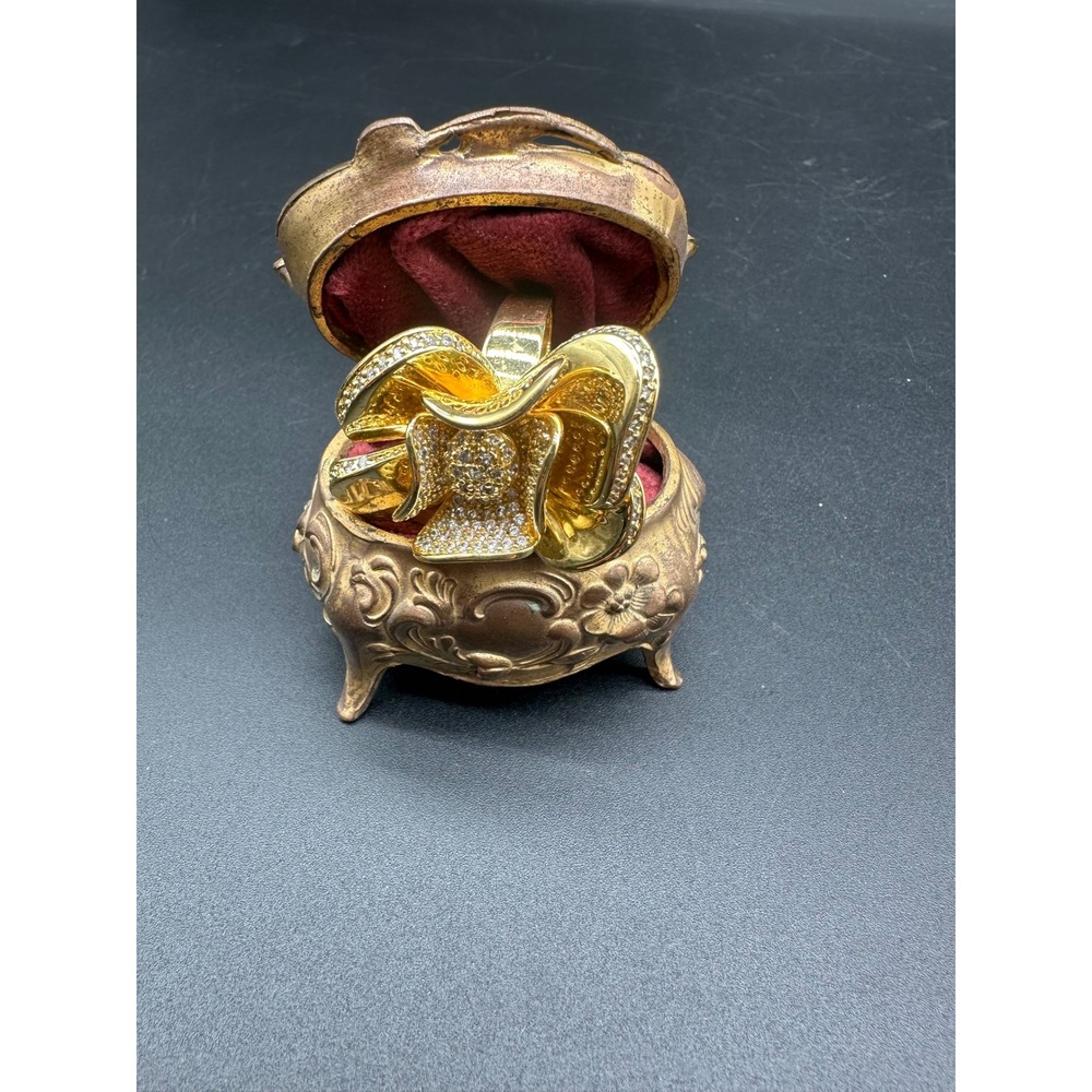 Gold Tone Statement Ring Size 10.75 Pave Rhinestone Cocktail‎ Fashion Jewelry